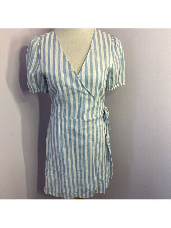 Everly Dresses & Skirts - Everly Linen Blend Wrap Dress, NWT, Size M